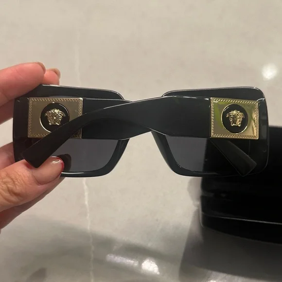 Versace Glossy Black Sunglasses - Picture 4 of 7
